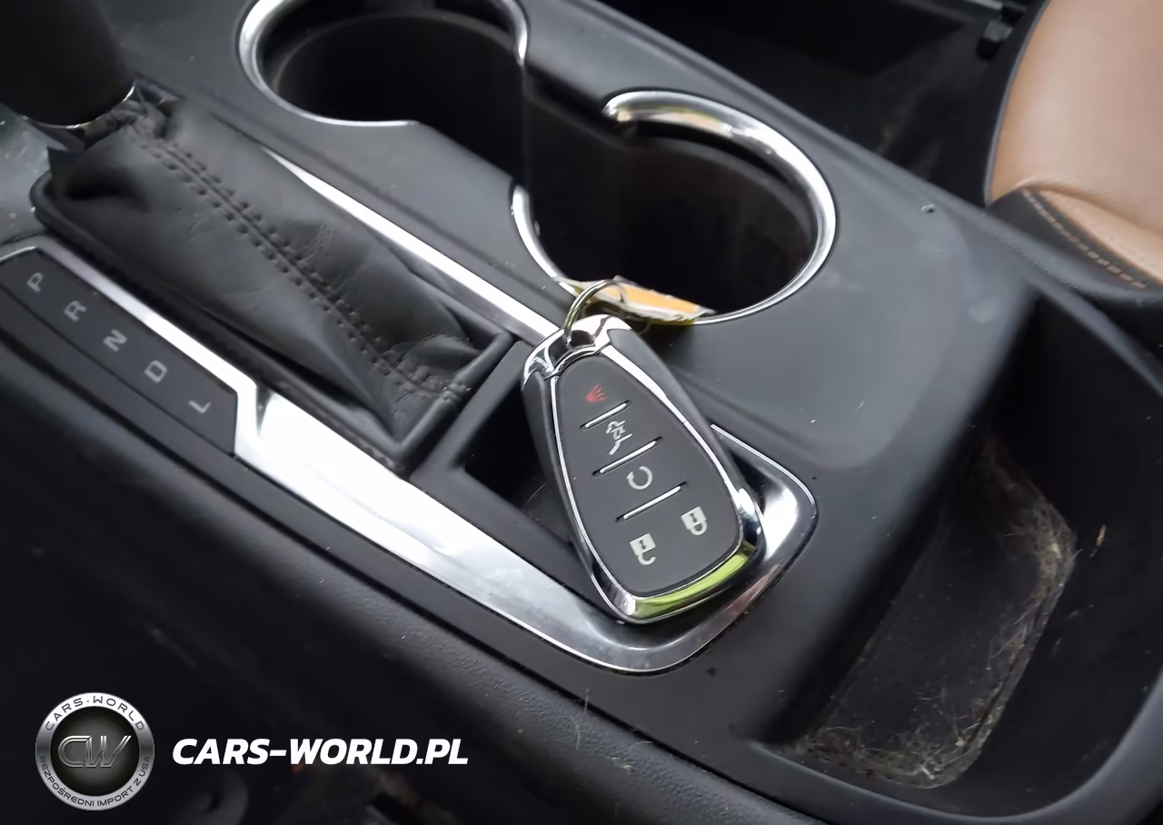 2018 Chevrolet Equinox Premier VIN:3GNAXPEU8JL100055 - 11