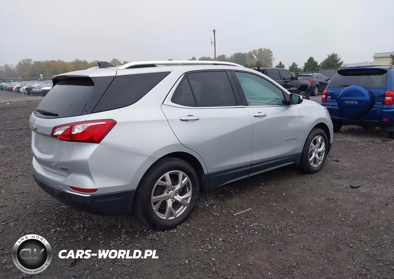 2018 Chevrolet Equinox Premier VIN:3GNAXPEU8JL100055 - 4