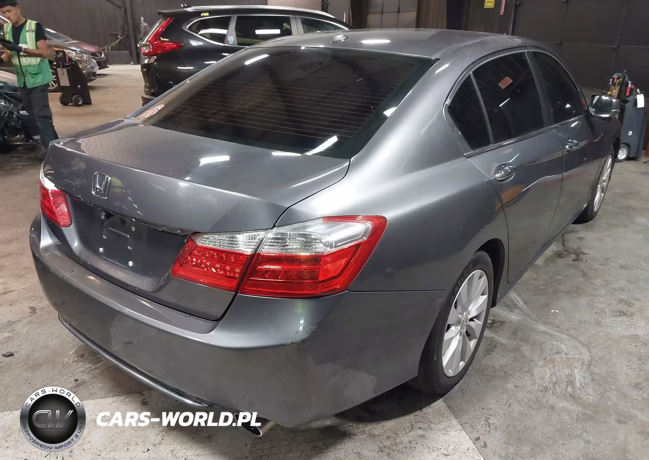 2015 Honda Accord Ex-L VIN:1HGCR2F84FA001975 - 4