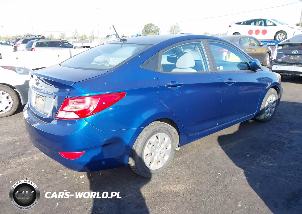 2017 Hyundai Accent Se VIN:KMHCT4AE2HU199817 - 4