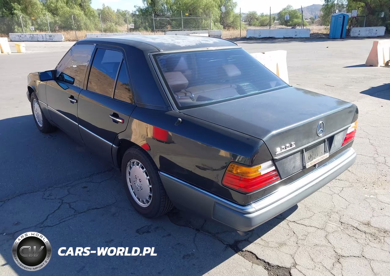 1991 Mercedes-Benz 300 E VIN:WDBEA30D1MB345988 - 3