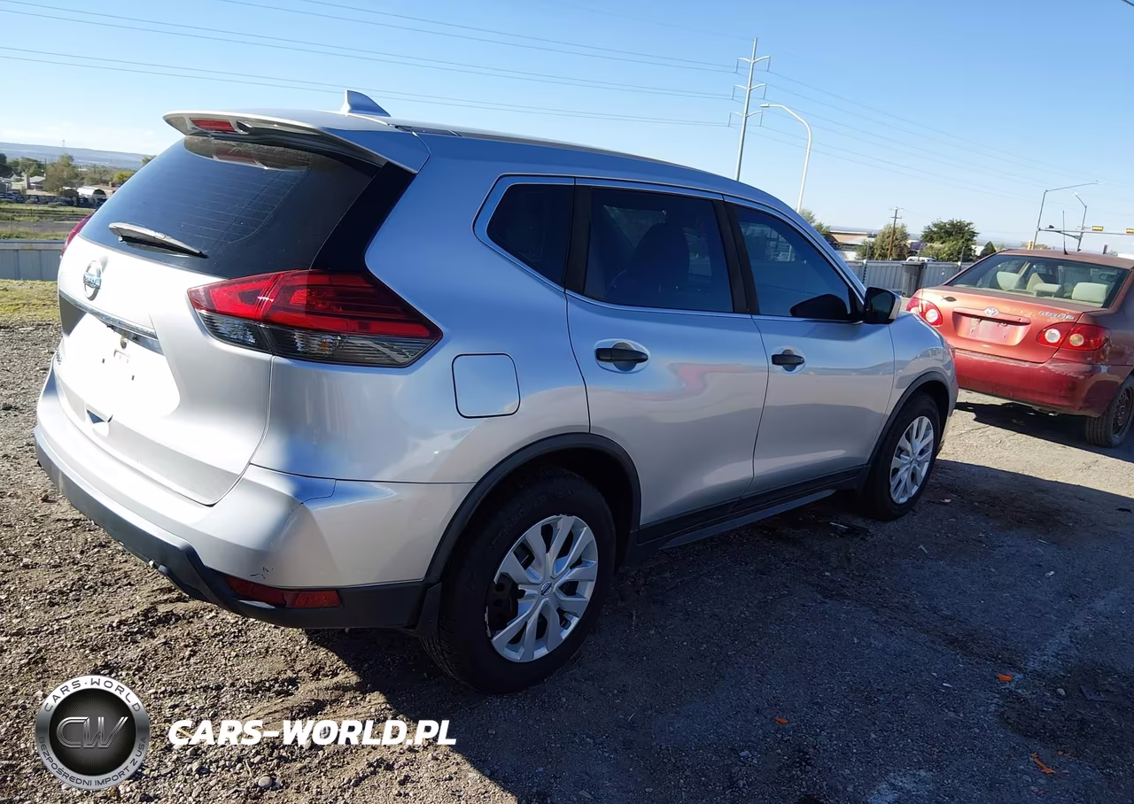 2017 Nissan Rogue S VIN:JN8AT2MT3HW392416 - 4