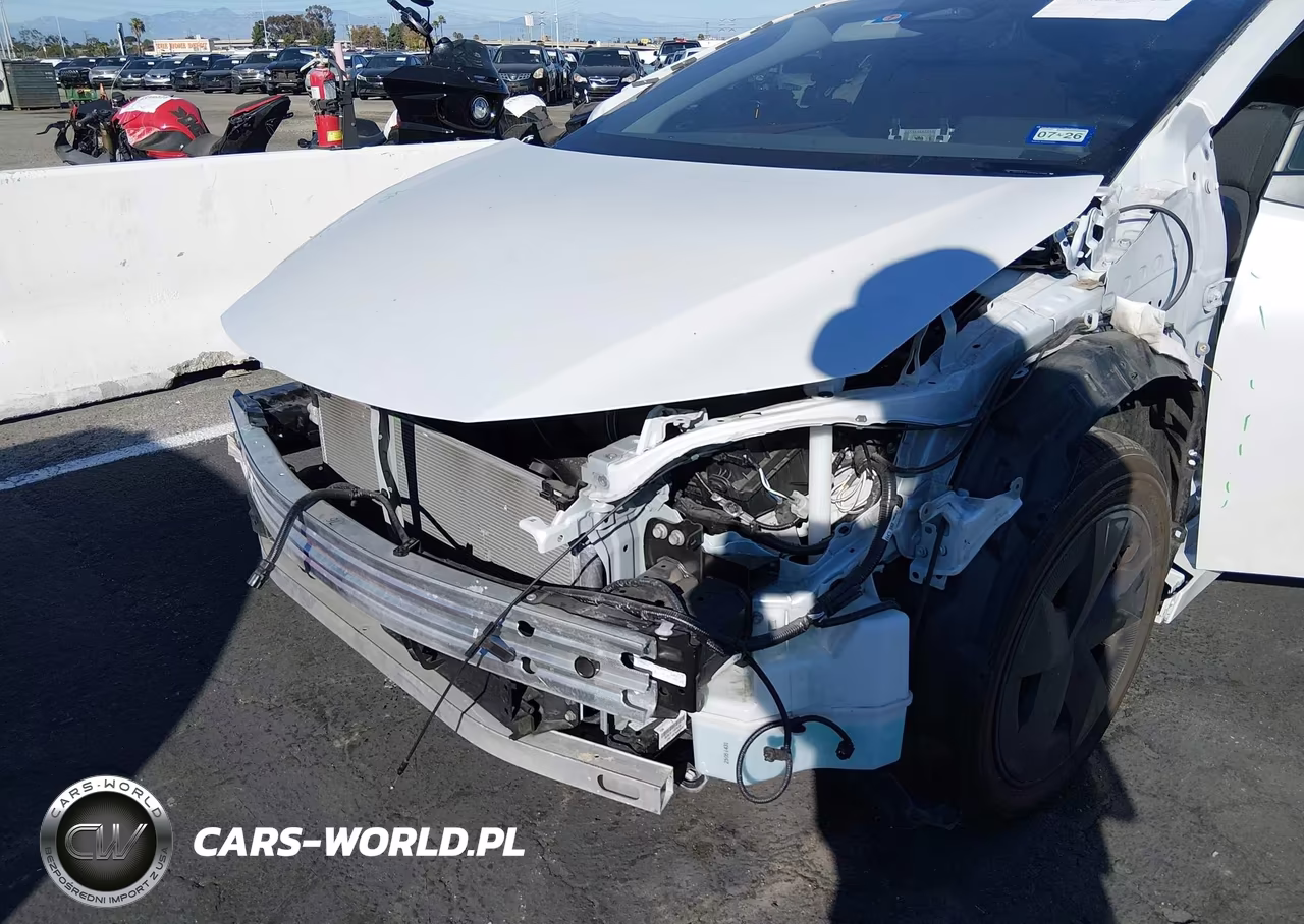 2025 Toyota Prius Le VIN:JTDACAAUXS3062249 - 6