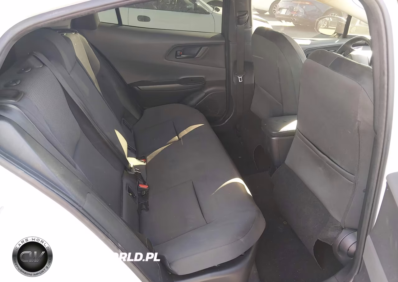 2025 Toyota Prius Le VIN:JTDACAAUXS3062249 - 8