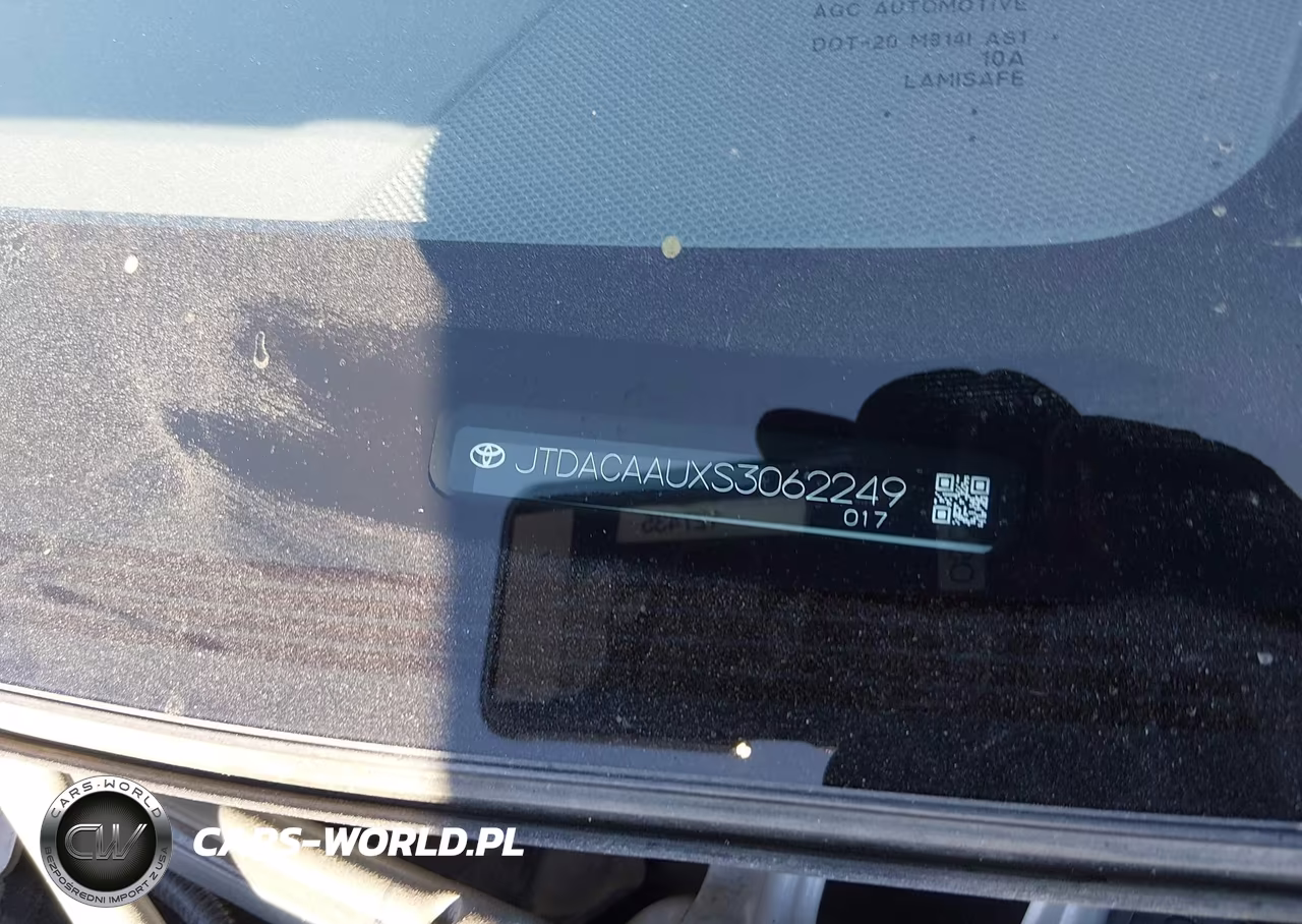 2025 Toyota Prius Le VIN:JTDACAAUXS3062249 - 9