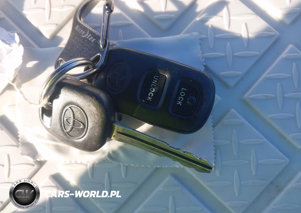 2007 Toyota Corolla Le VIN:1NXBR32E57Z901310 - 11