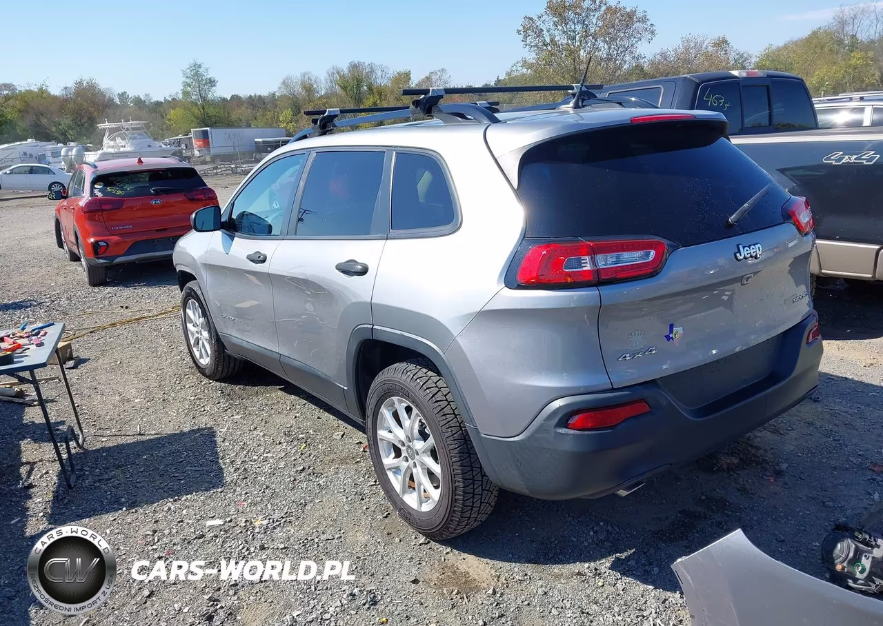 2016 Jeep Cherokee Sport VIN:1C4PJMAB2GW226714 - 3
