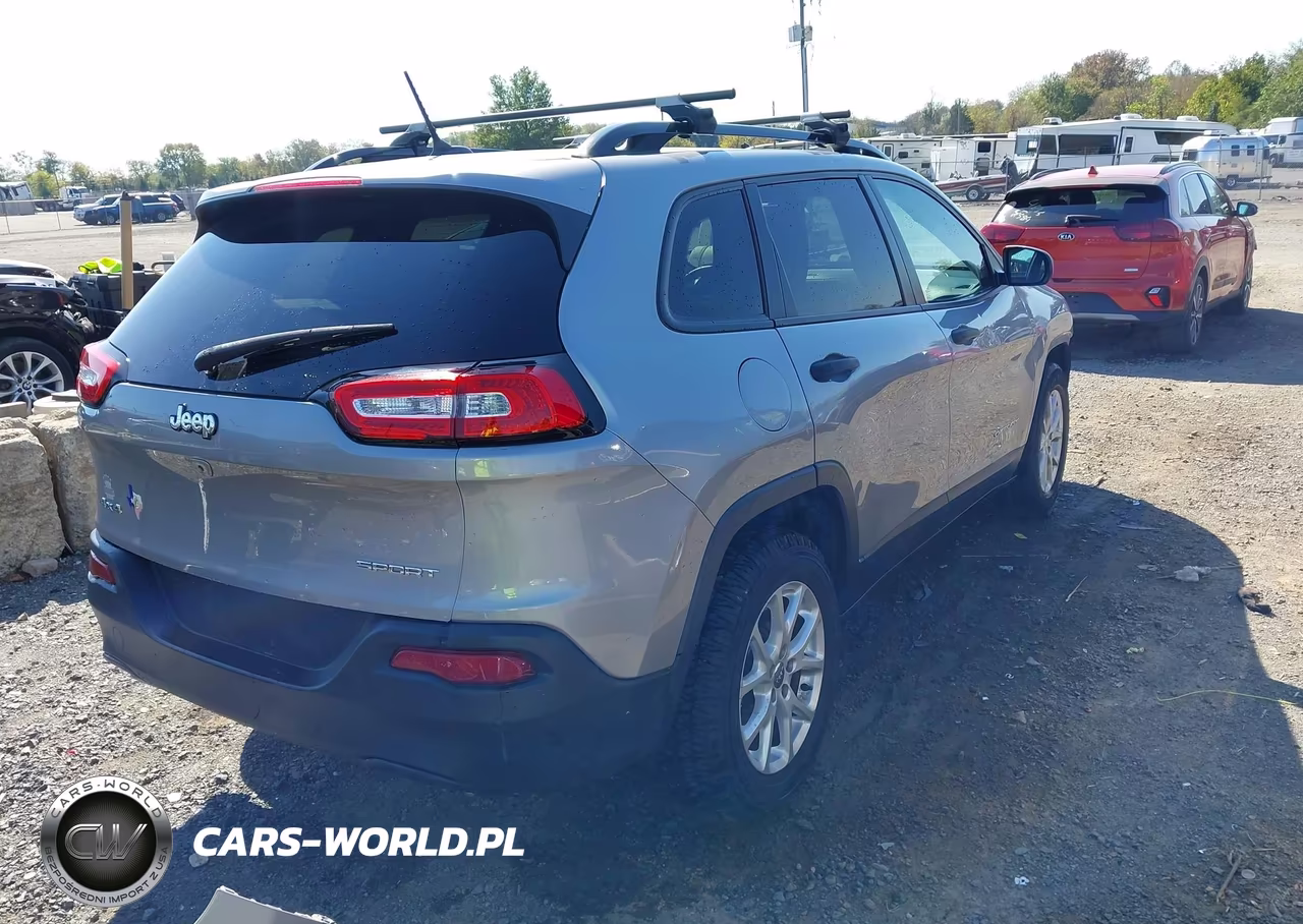 2016 Jeep Cherokee Sport VIN:1C4PJMAB2GW226714 - 4