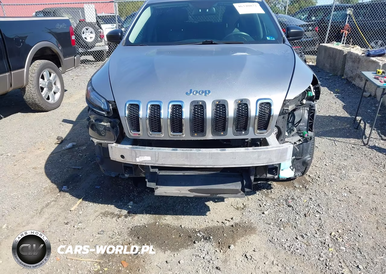 2016 Jeep Cherokee Sport VIN:1C4PJMAB2GW226714 - 6