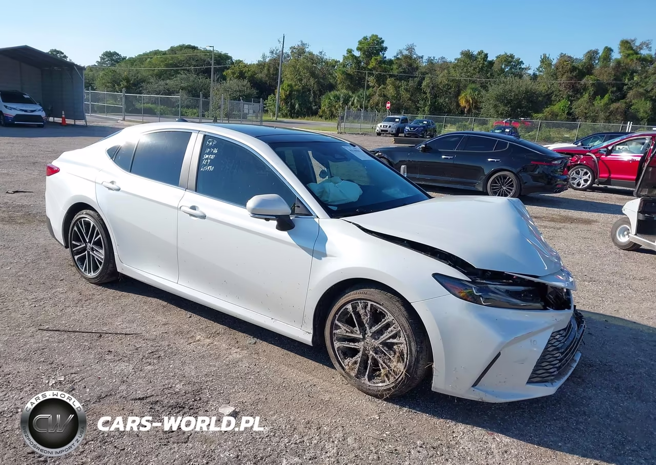 2025 Toyota Camry Xle – zdjęcie 1 z 16