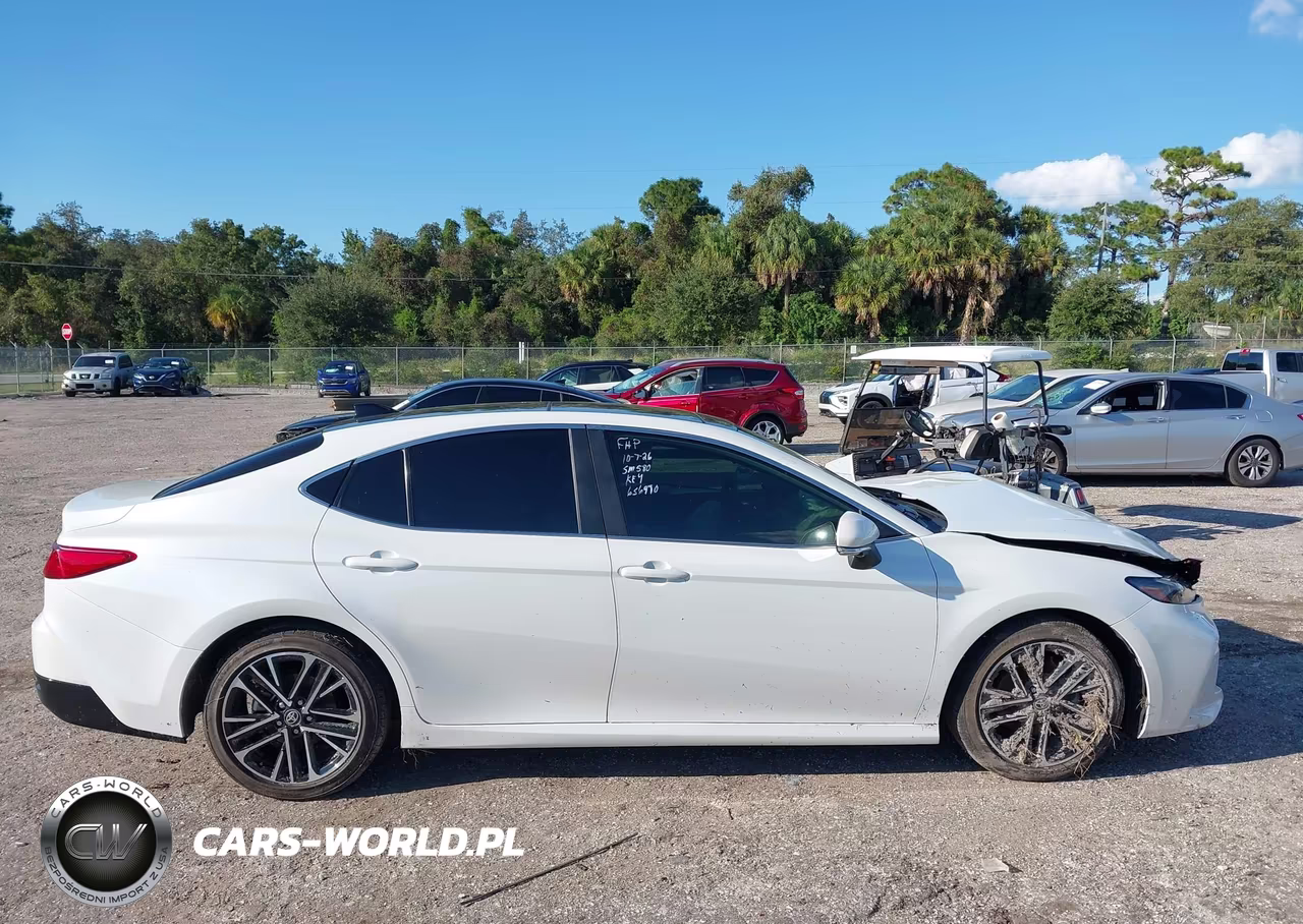 2025 Toyota Camry Xle VIN:4T1DAACK5SU165728 - 13