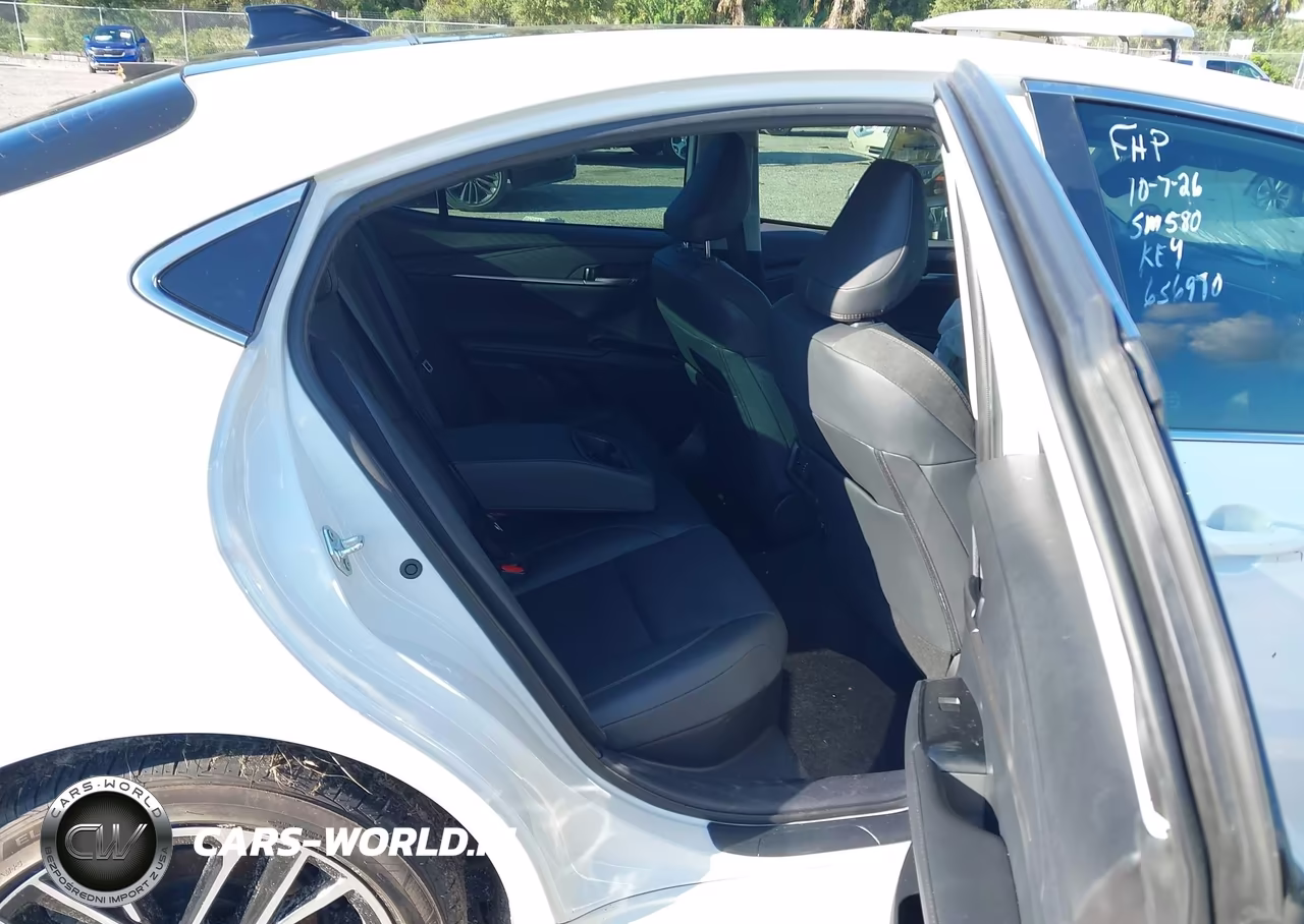 2025 Toyota Camry Xle VIN:4T1DAACK5SU165728 - 8