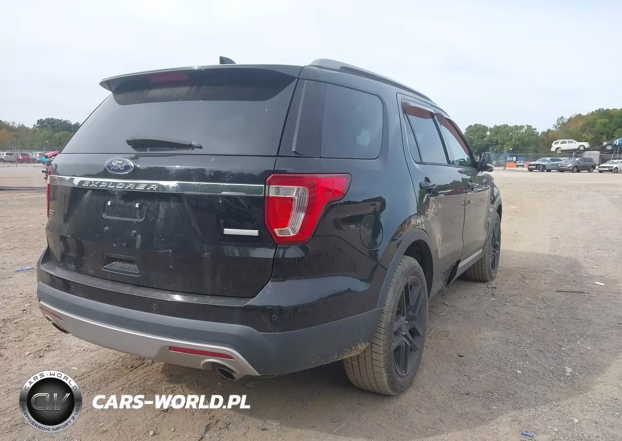 2016 Ford Explorer Xlt VIN:1FM5K7DHXGGC20834 - 4