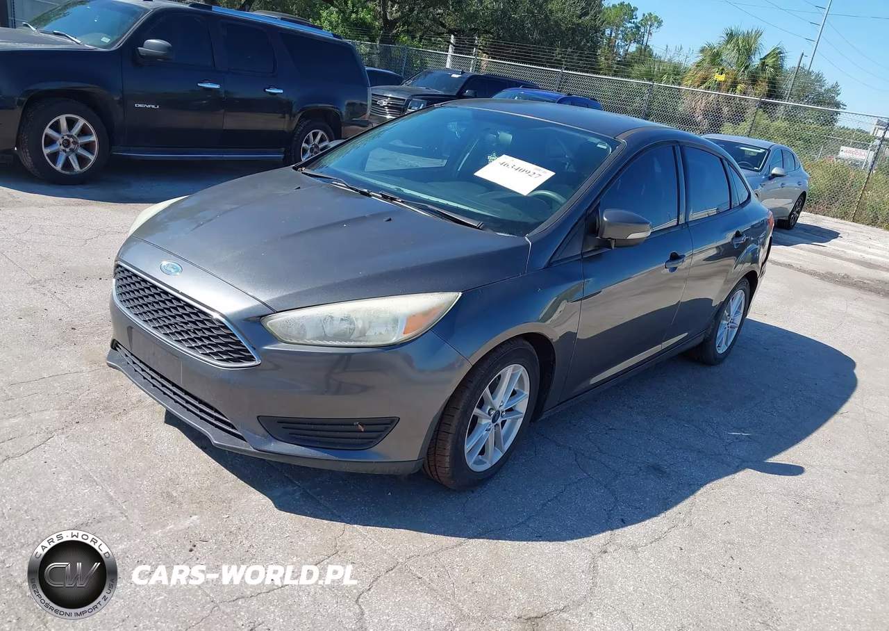 2015 Ford Focus Se VIN:1FADP3F20FL247152 - 2