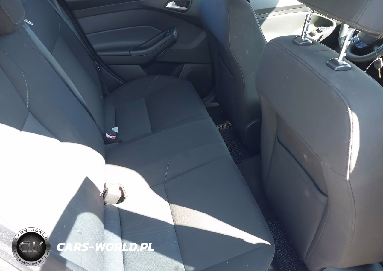 2015 Ford Focus Se VIN:1FADP3F20FL247152 - 8