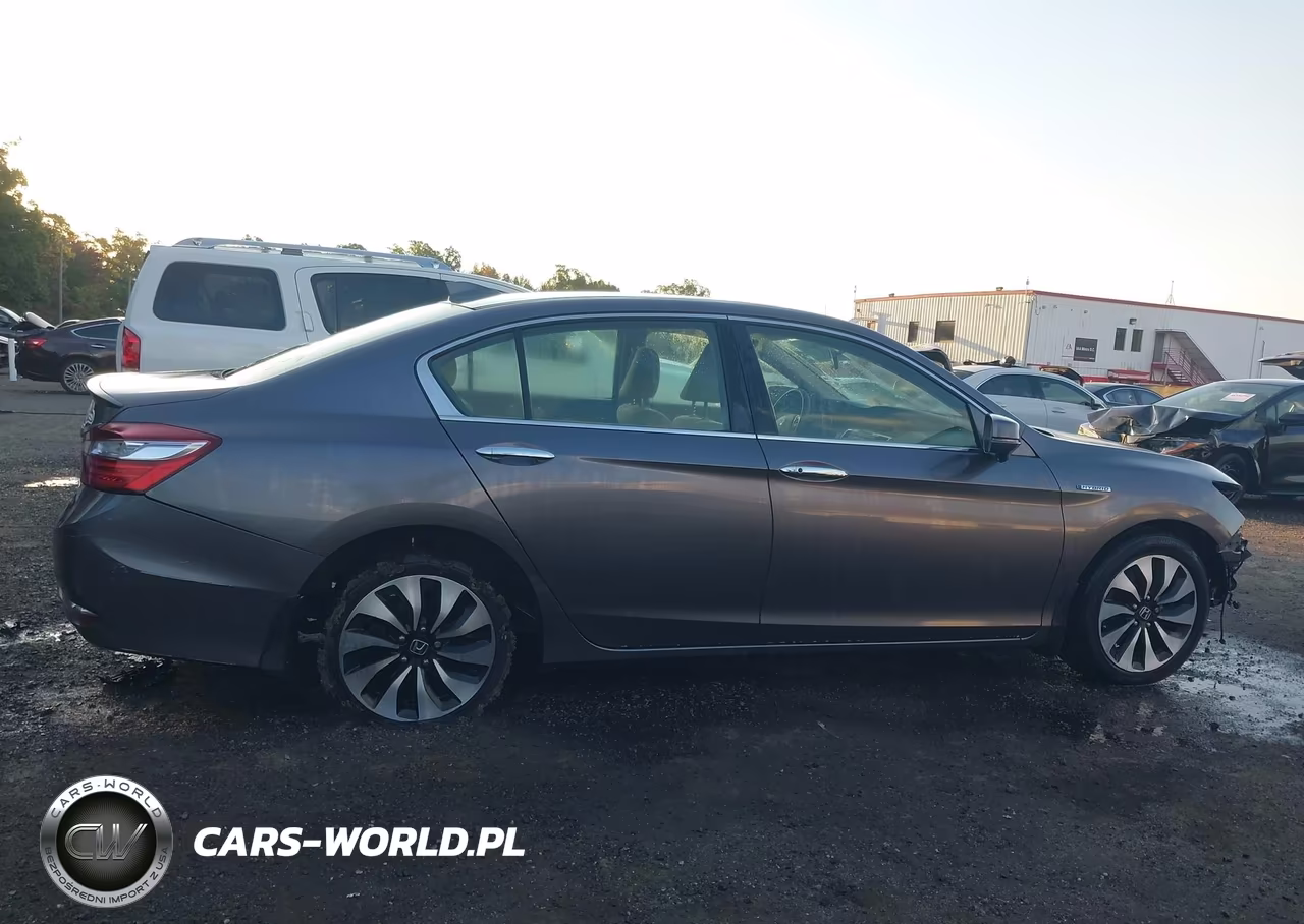 2017 Honda Accord Hybrid VIN:JHMCR6F36HC001069 - 14