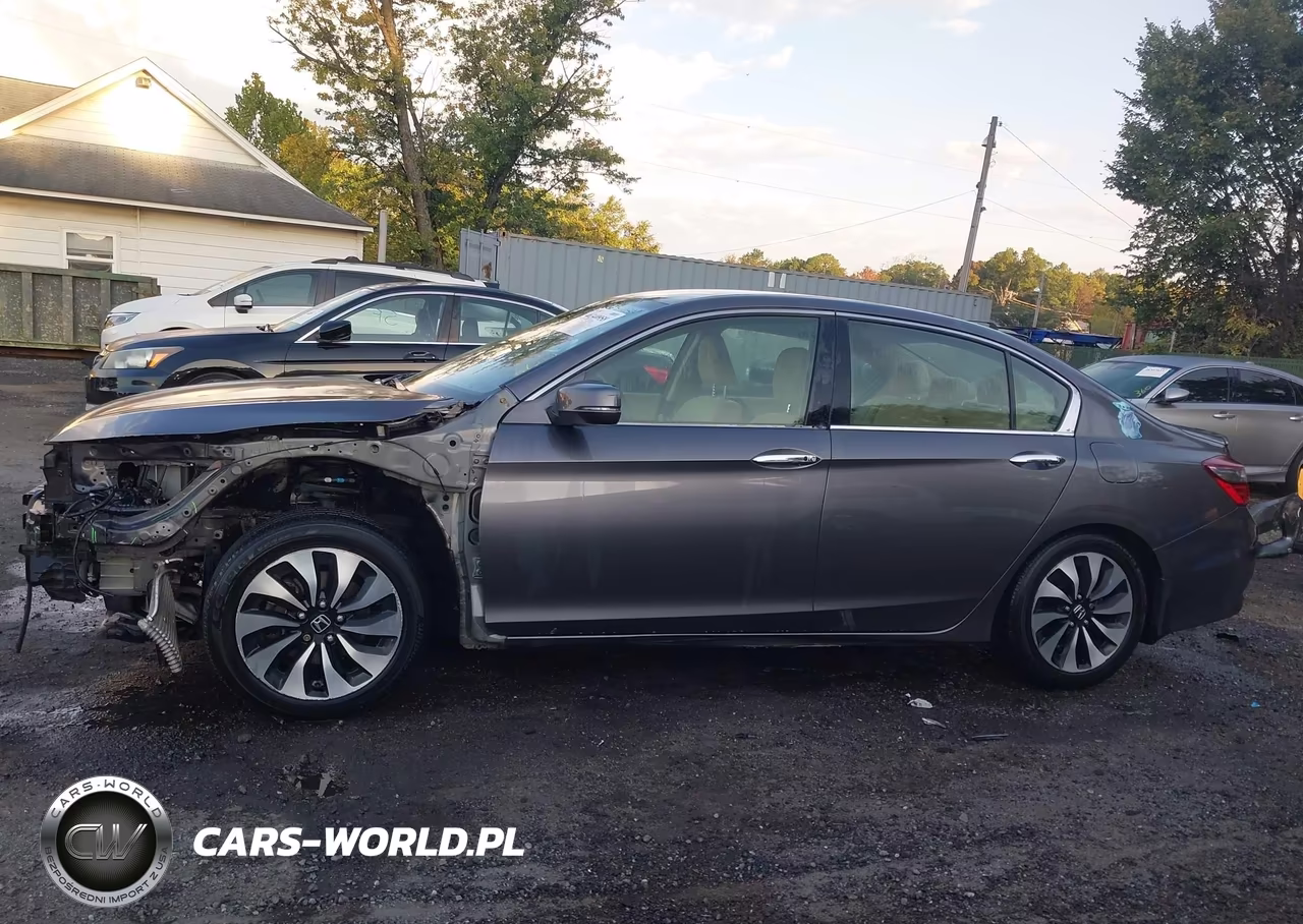 2017 Honda Accord Hybrid VIN:JHMCR6F36HC001069 - 15
