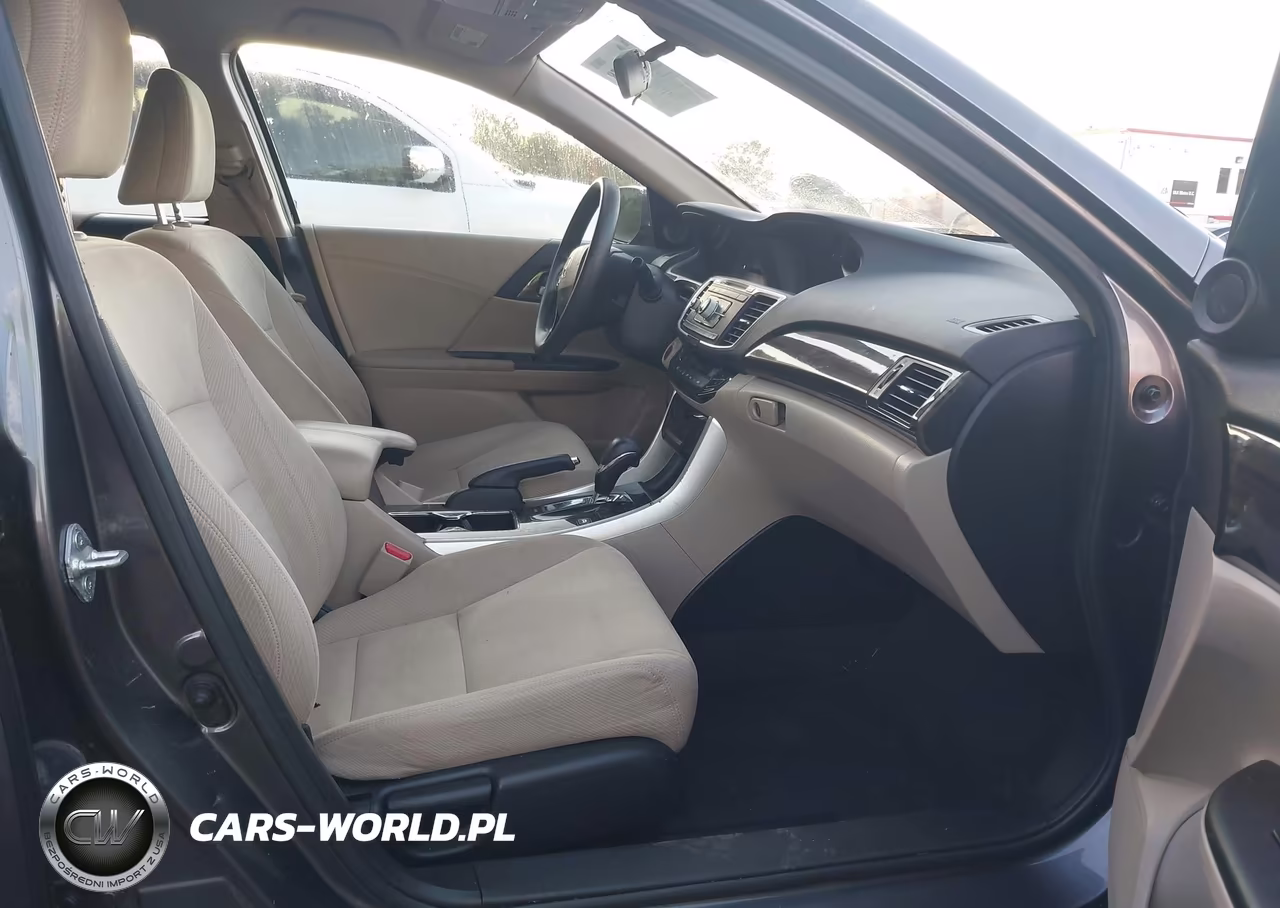 2017 Honda Accord Hybrid VIN:JHMCR6F36HC001069 - 5