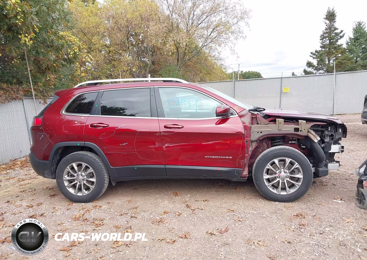 2019 Jeep Cherokee Latitude Plus 4X4 VIN:1C4PJMLX1KD106707 - 13