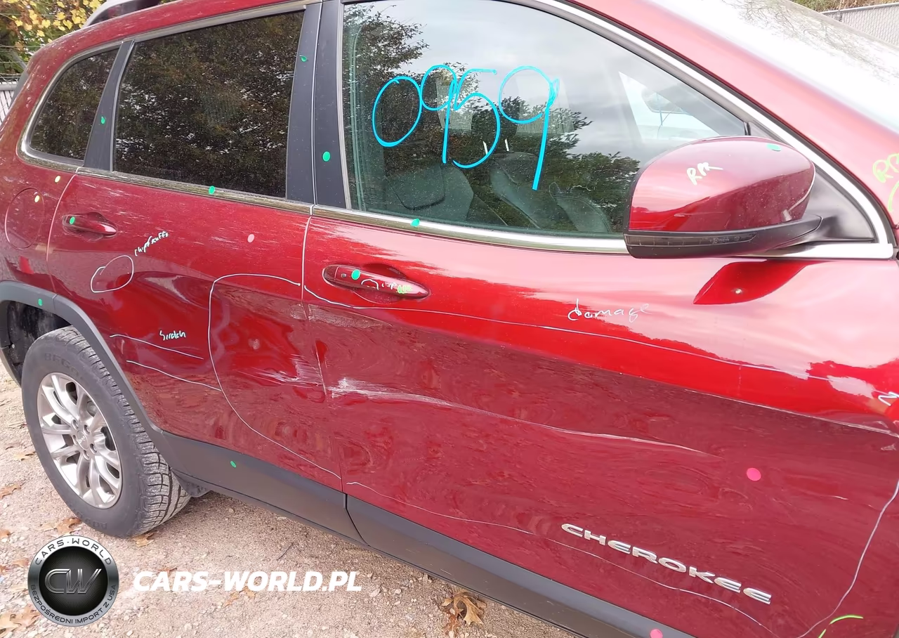 2019 Jeep Cherokee Latitude Plus 4X4 VIN:1C4PJMLX1KD106707 - 18