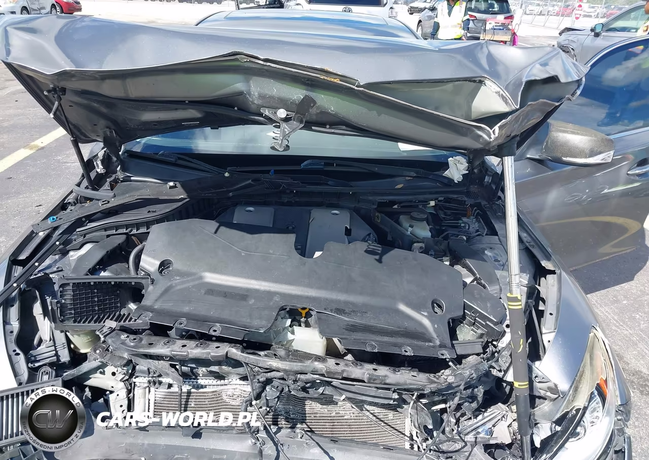 2015 Infiniti Q50 Premium VIN:JN1BV7AP0FM339974 - 10