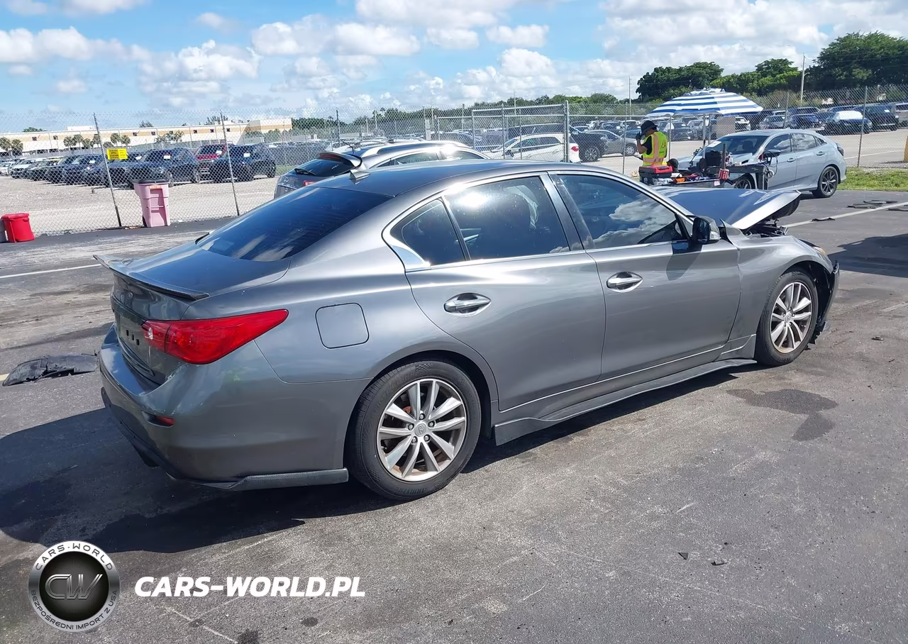 2015 Infiniti Q50 Premium VIN:JN1BV7AP0FM339974 - 4