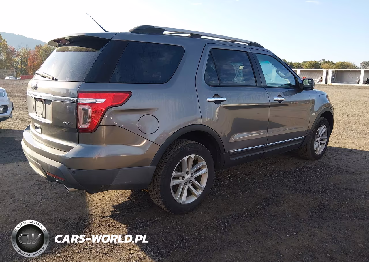 2014 Ford Explorer Xlt VIN:1FM5K8D83EGB66070 - 4