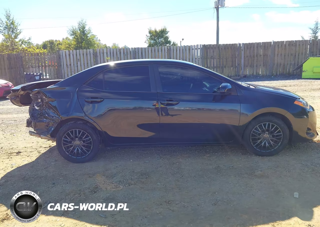 2019 Toyota Corolla Le VIN:2T1BURHE9KC218416 - 13