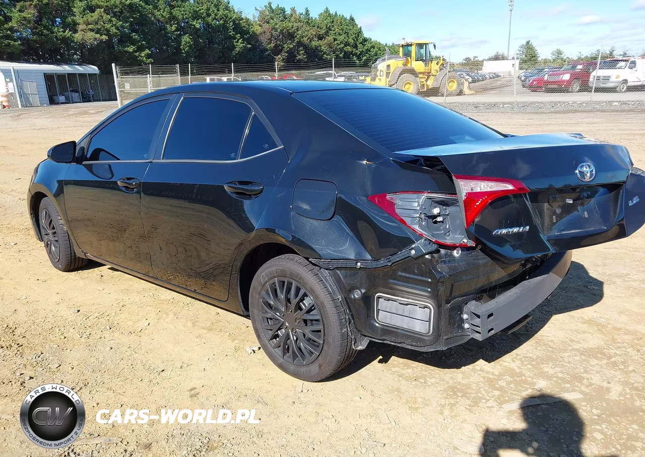 2019 Toyota Corolla Le VIN:2T1BURHE9KC218416 - 3