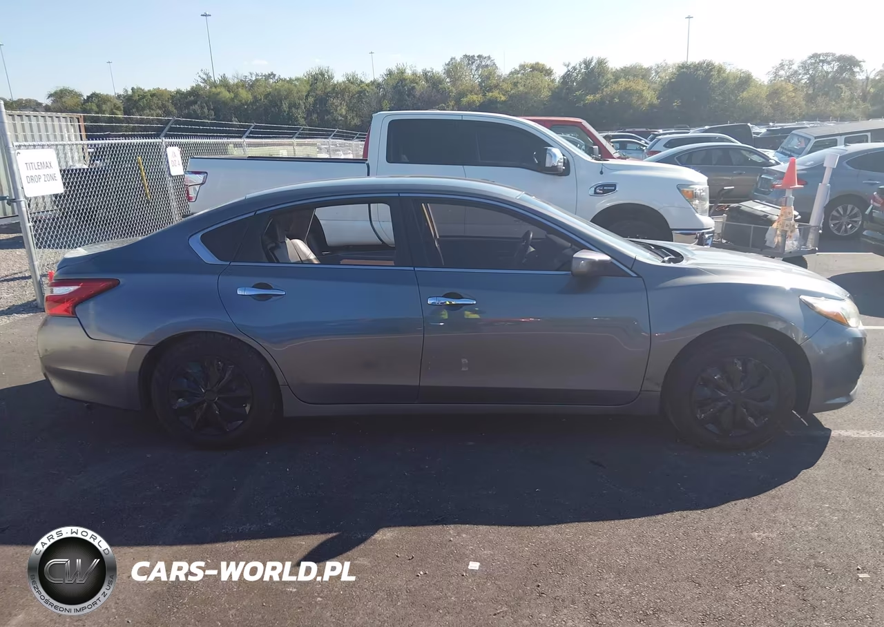2017 Nissan Altima 2.5 S VIN:1N4AL3AP8HN353115 - 13