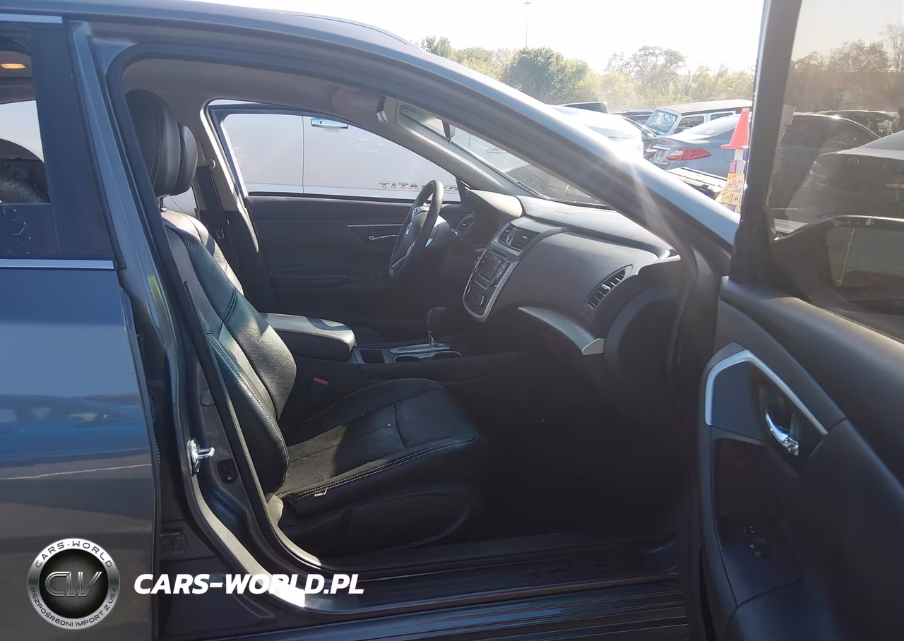 2017 Nissan Altima 2.5 S VIN:1N4AL3AP8HN353115 - 5