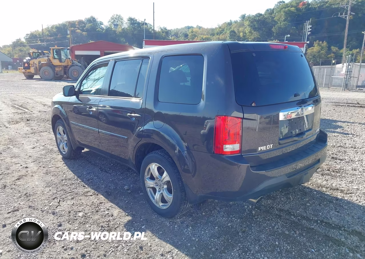2015 Honda Pilot Ex-L VIN:5FNYF4H55FB042165 - 3