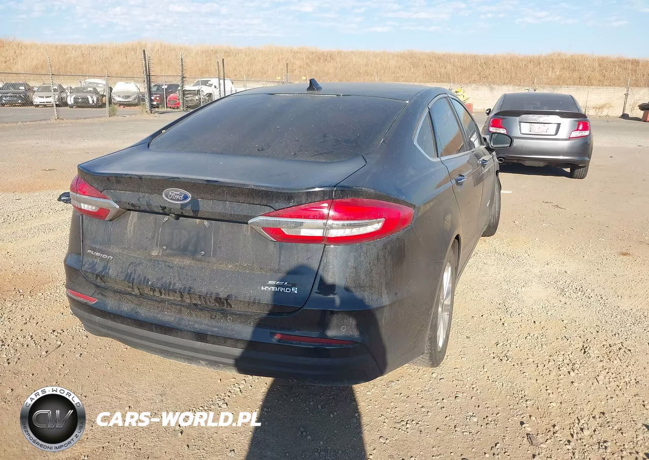 2019 Ford Fusion Hybrid Sel VIN:3FA6P0MU6KR117559 - 4