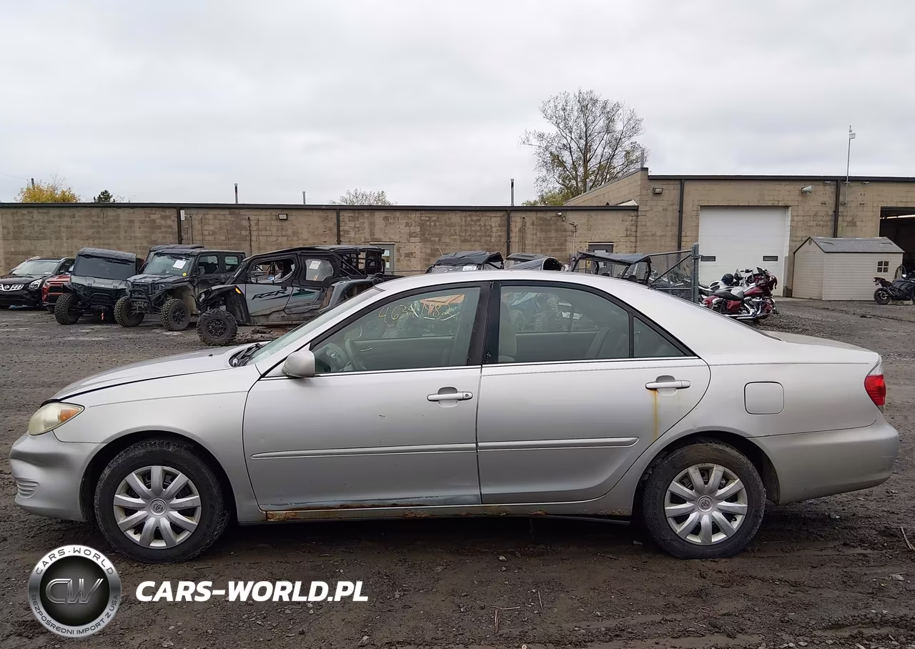 2005 Toyota Camry Le VIN:4T1BE32K25U625831 - 14