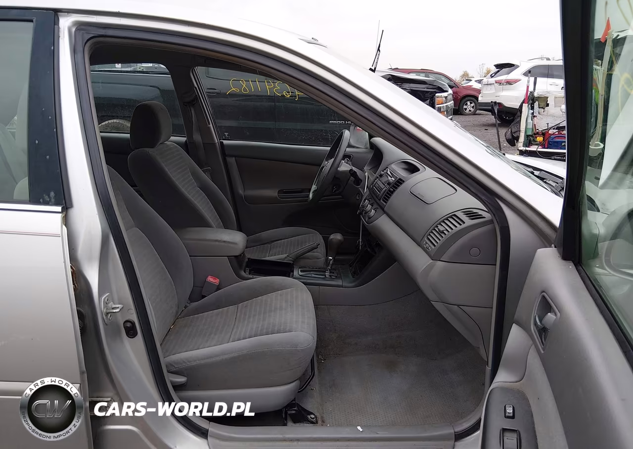 2005 Toyota Camry Le VIN:4T1BE32K25U625831 - 5
