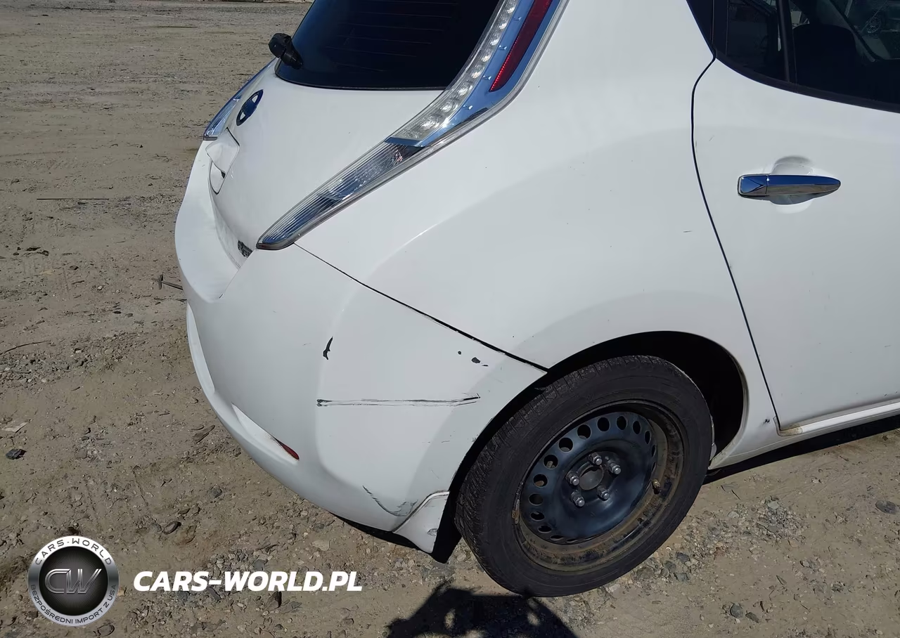 2015 Nissan Leaf S VIN:1N4AZ0CP1FC302042 - 17