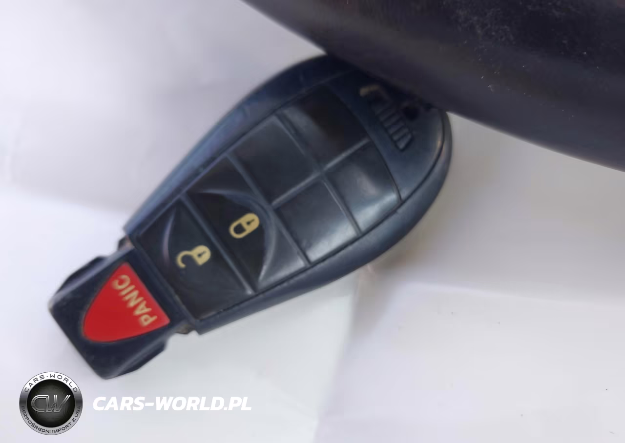 2014 Jeep Cherokee Latitude VIN:1C4PJLCBXEW199816 - 11