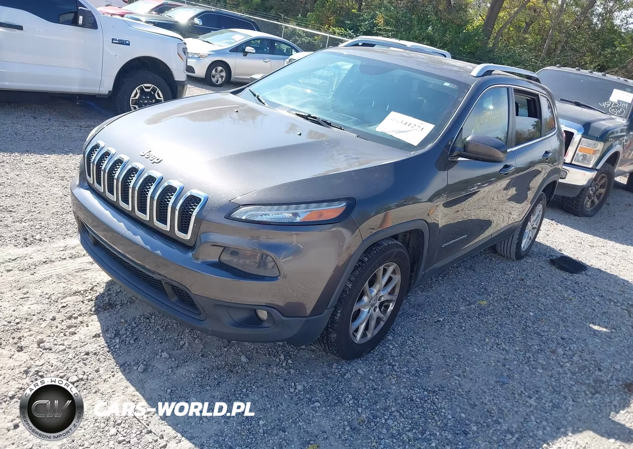 2014 Jeep Cherokee Latitude VIN:1C4PJLCBXEW199816 - 2