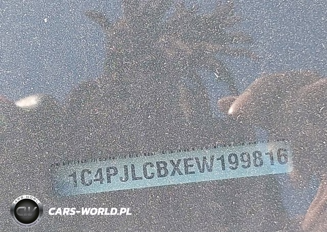 2014 Jeep Cherokee Latitude VIN:1C4PJLCBXEW199816 - 9