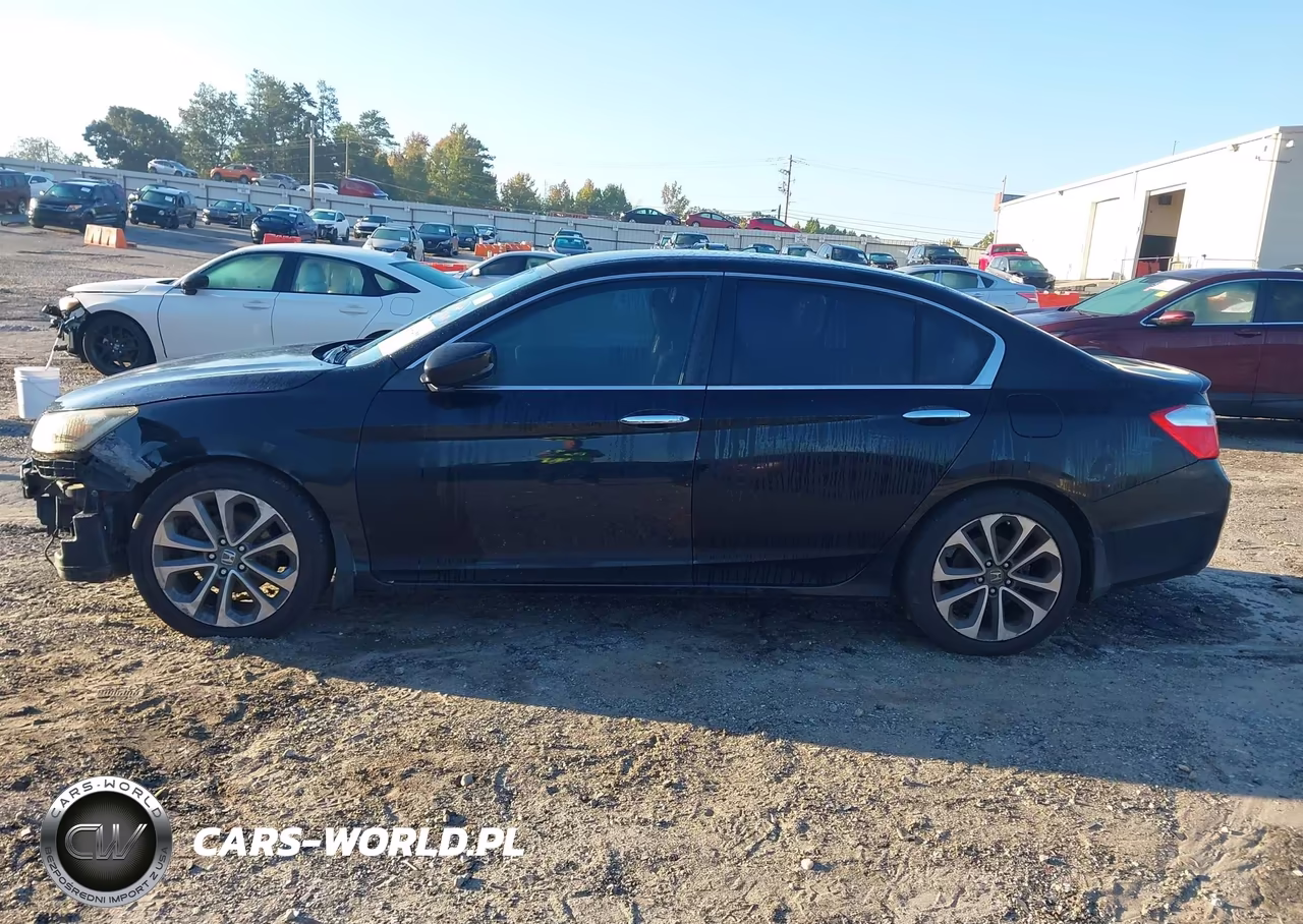 2015 Honda Accord Sport VIN:1HGCR2F57FA170555 - 15