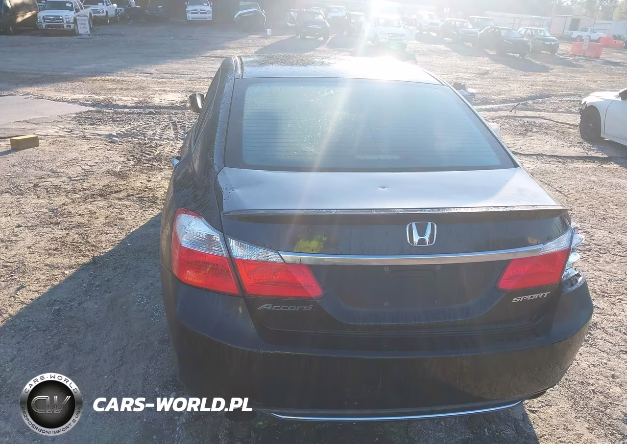 2015 Honda Accord Sport VIN:1HGCR2F57FA170555 - 17