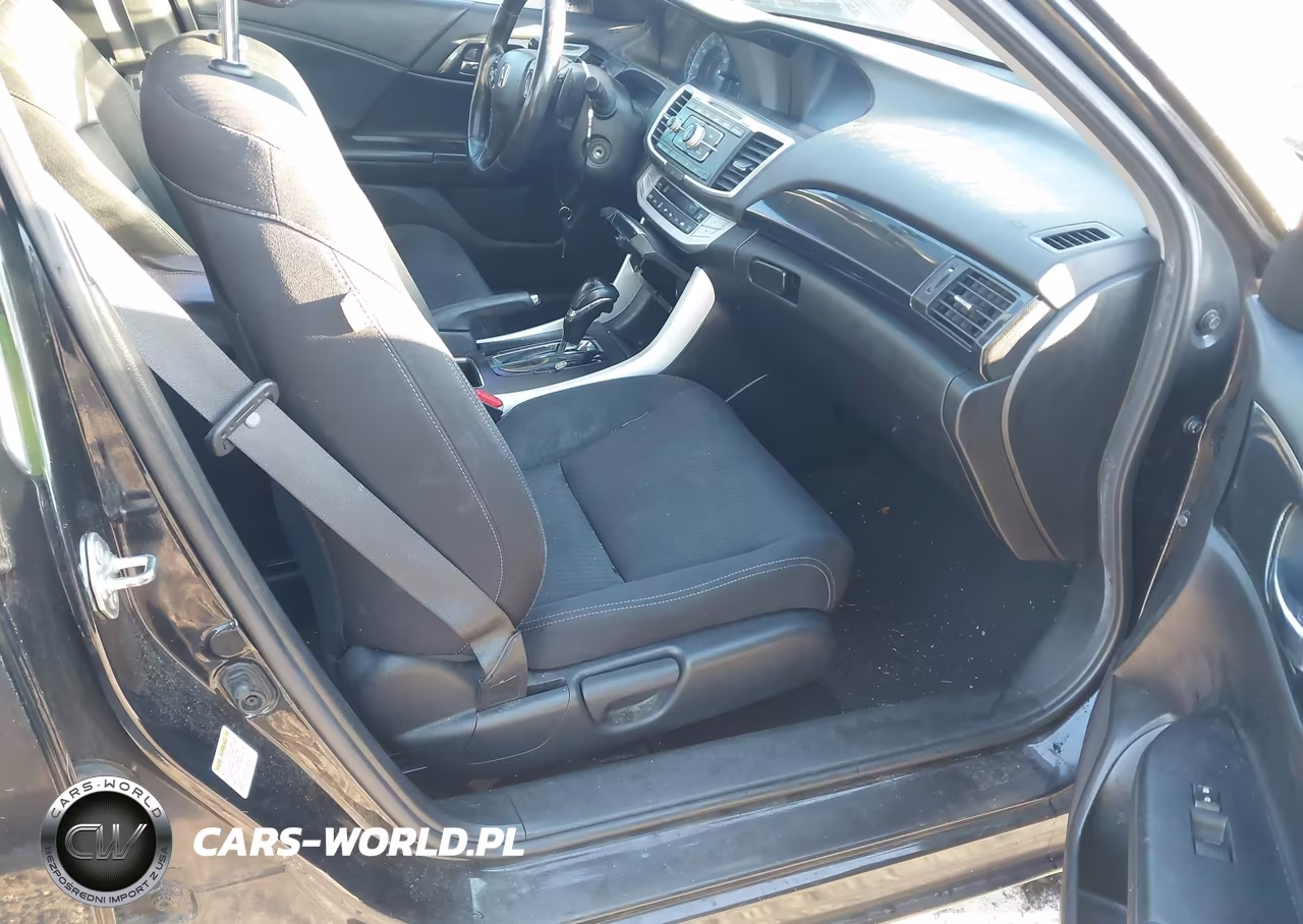 2015 Honda Accord Sport VIN:1HGCR2F57FA170555 - 5