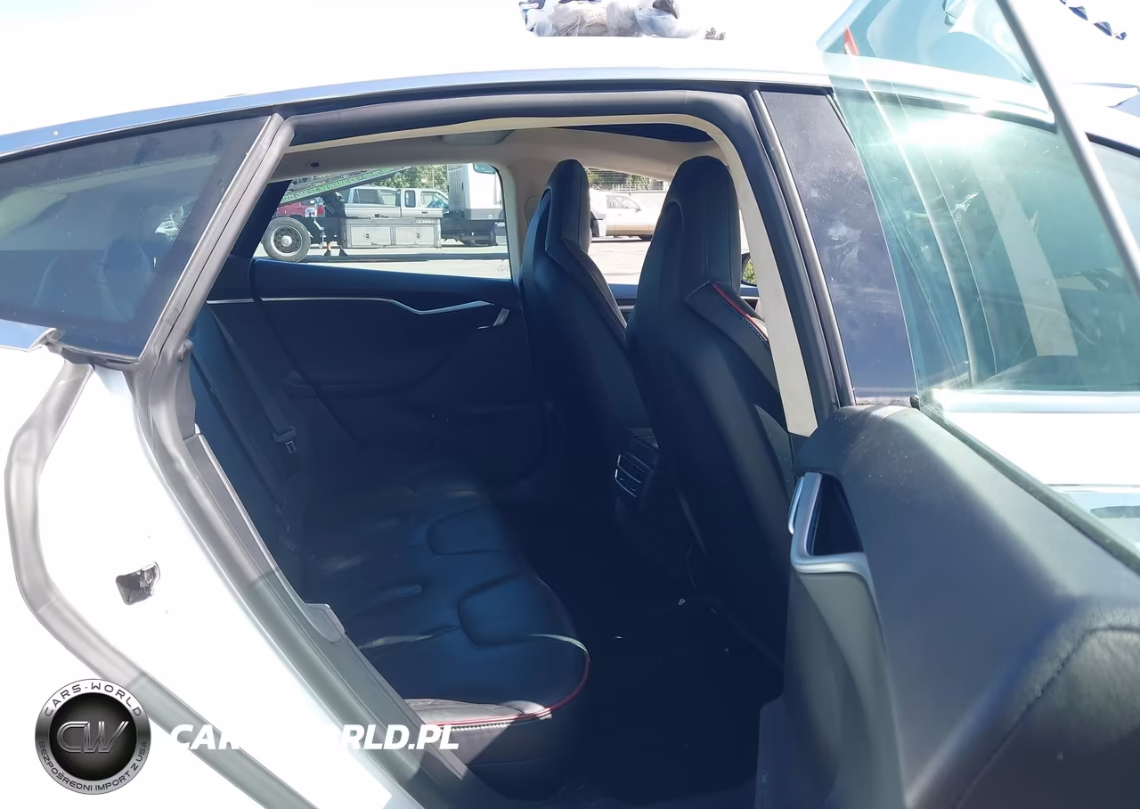 2013 Tesla Model S Performance VIN:5YJSA1CP4DFP13494 - 8