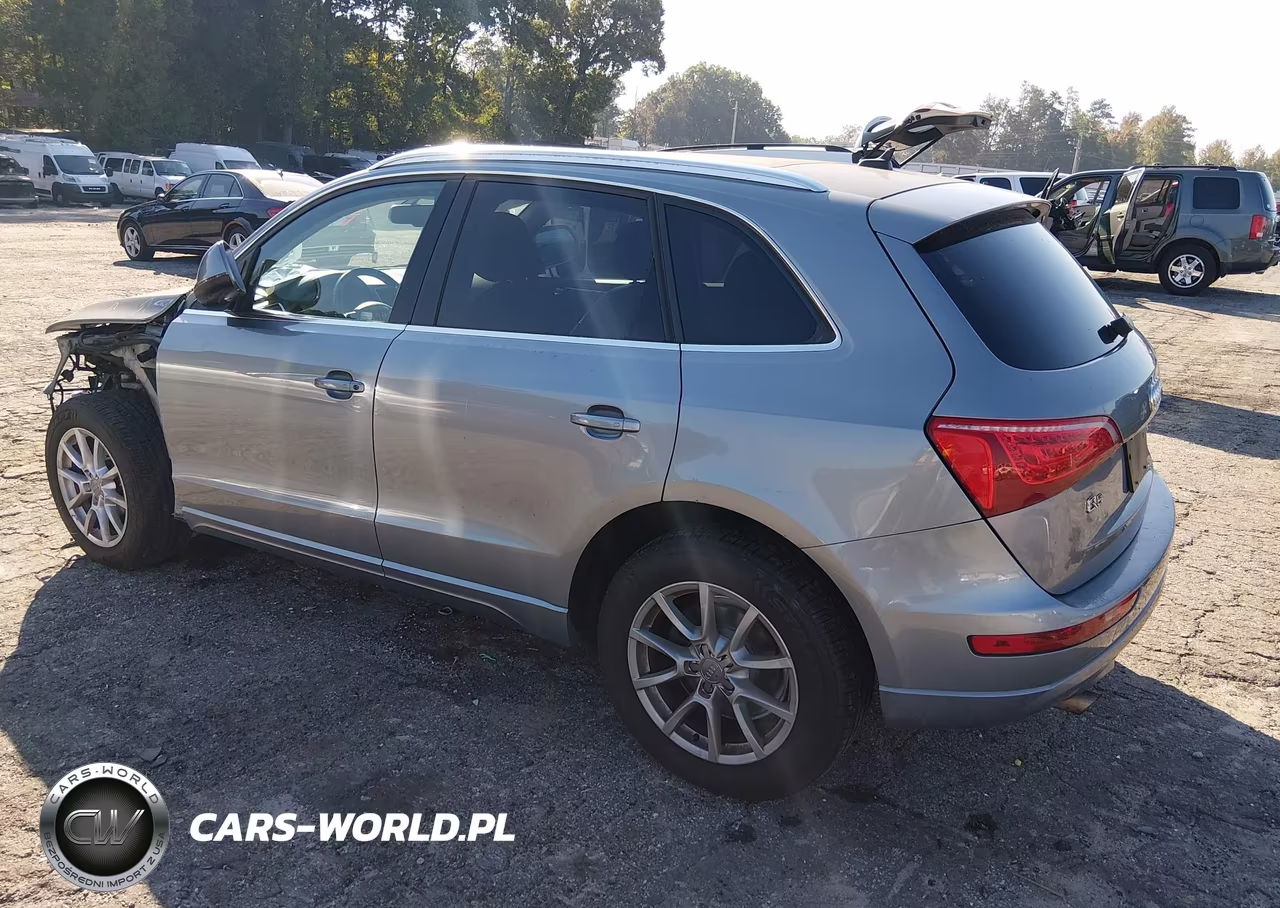 2011 Audi Q5 2.0T Premium VIN:WA1LFAFP0BA019791 - 3