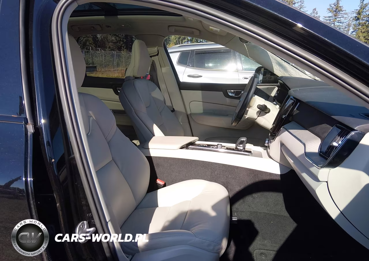 2023 Volvo Xc60 B5 Plus Dark Theme VIN:YV4L12RL7P1266183 - 5