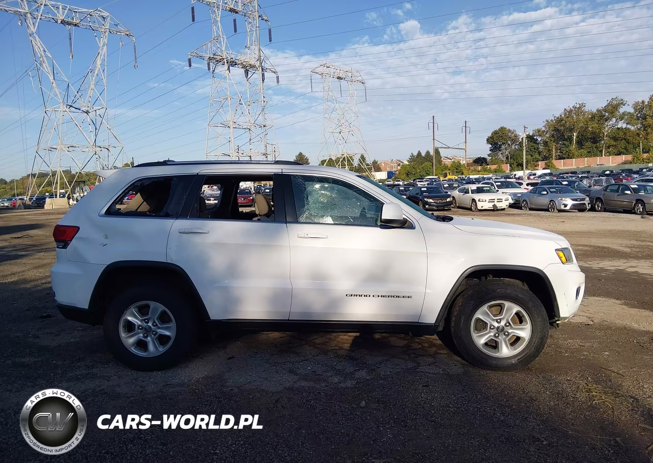 2015 Jeep Grand Cherokee Laredo VIN:1C4RJFAG2FC174095 - 13