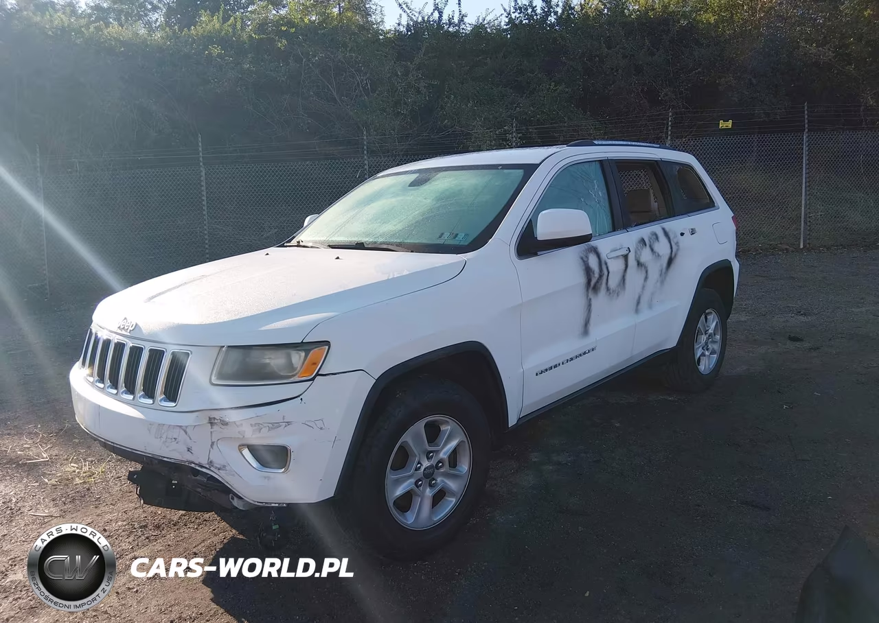 2015 Jeep Grand Cherokee Laredo VIN:1C4RJFAG2FC174095 - 2