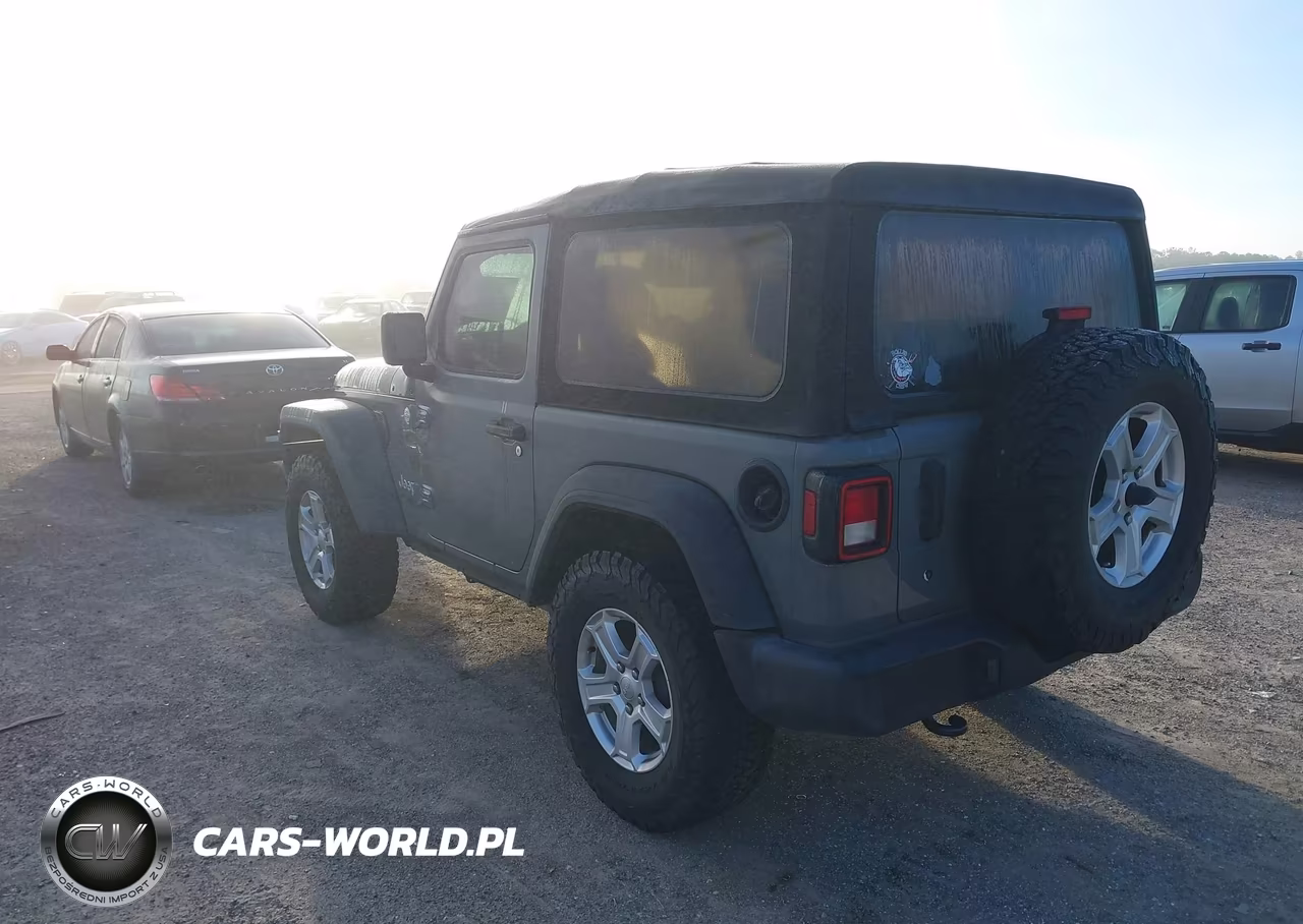 2018 Jeep Wrangler Sport S 4X4 VIN:1C4GJXAN0JW240713 - 3