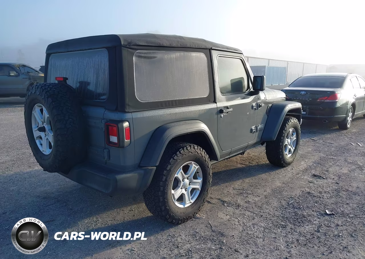 2018 Jeep Wrangler Sport S 4X4 VIN:1C4GJXAN0JW240713 - 4