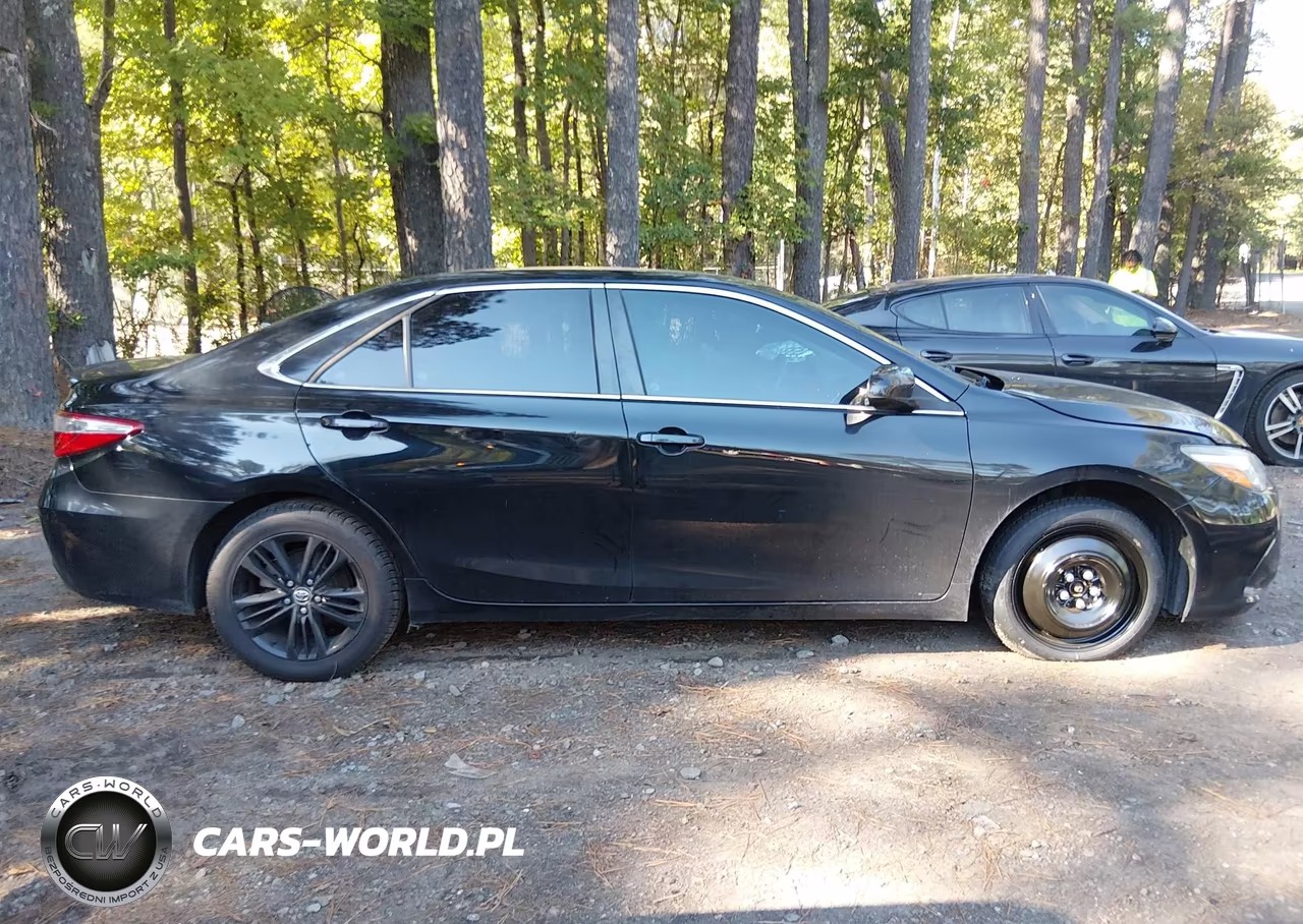 2015 Toyota Camry Se VIN:4T1BF1FK1FU969972 - 13
